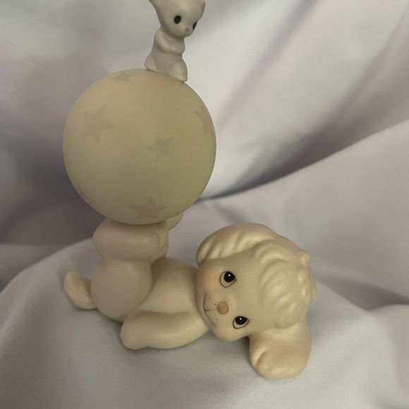 New in Box! Vintage 1993 PRECIOUS MOMENTS SAMMY'S
CIRCUS TENT Nightlight Set - Picture 6 of 11